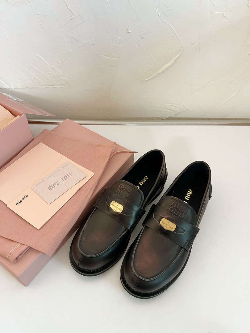 MiuMiu 5D773D Women's Leather loafers Miu8031