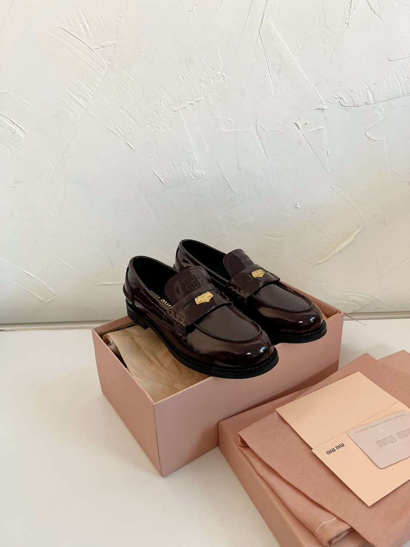 MiuMiu 5D773D Women's Leather loafers Miu8034