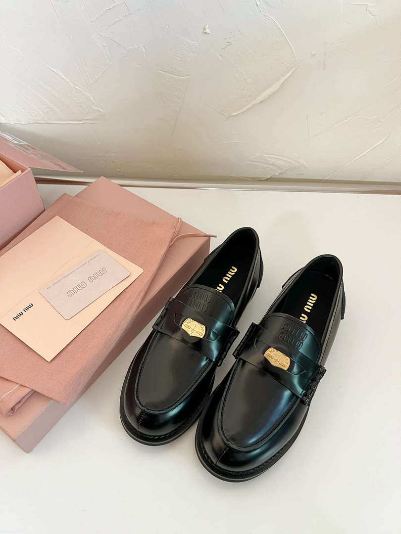 MiuMiu 5D773D Women's Leather loafers Miu8035