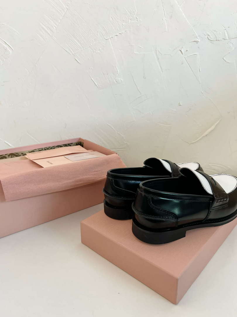 MiuMiu 5D773D Women's Leather loafers Miu8036
