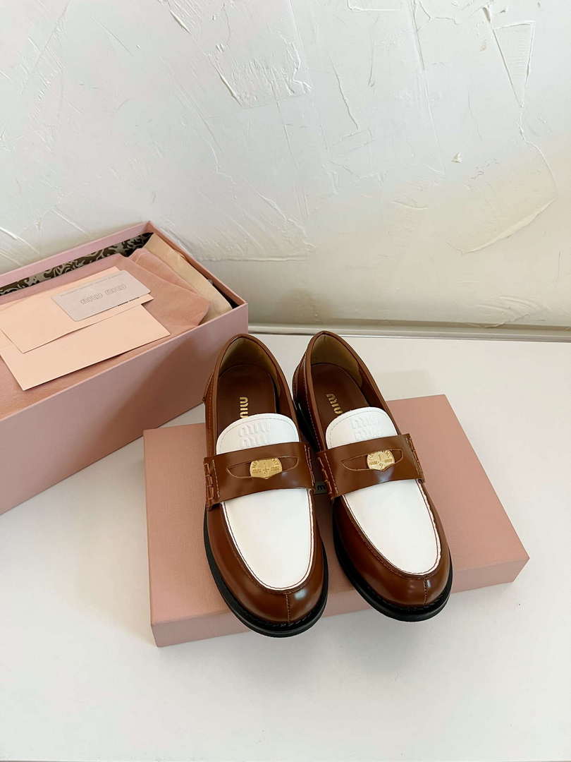 MiuMiu 5D773D Women's Leather loafers Miu8037