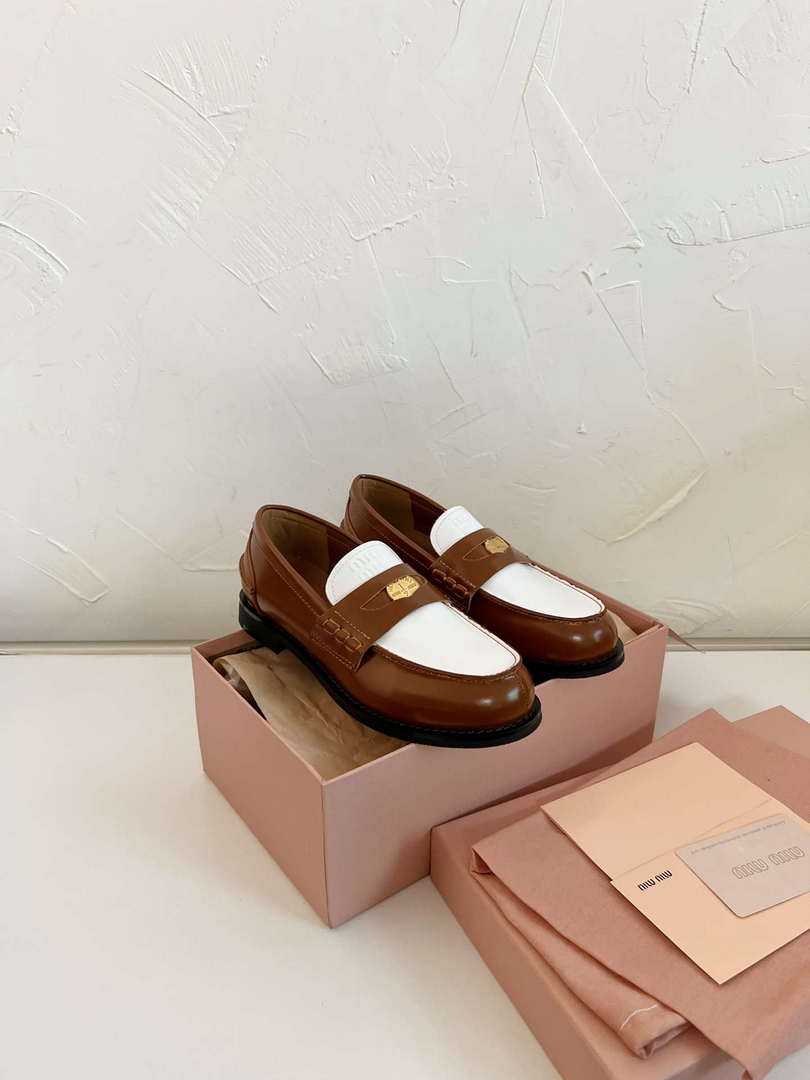 MiuMiu 5D773D Women's Leather loafers Miu8037