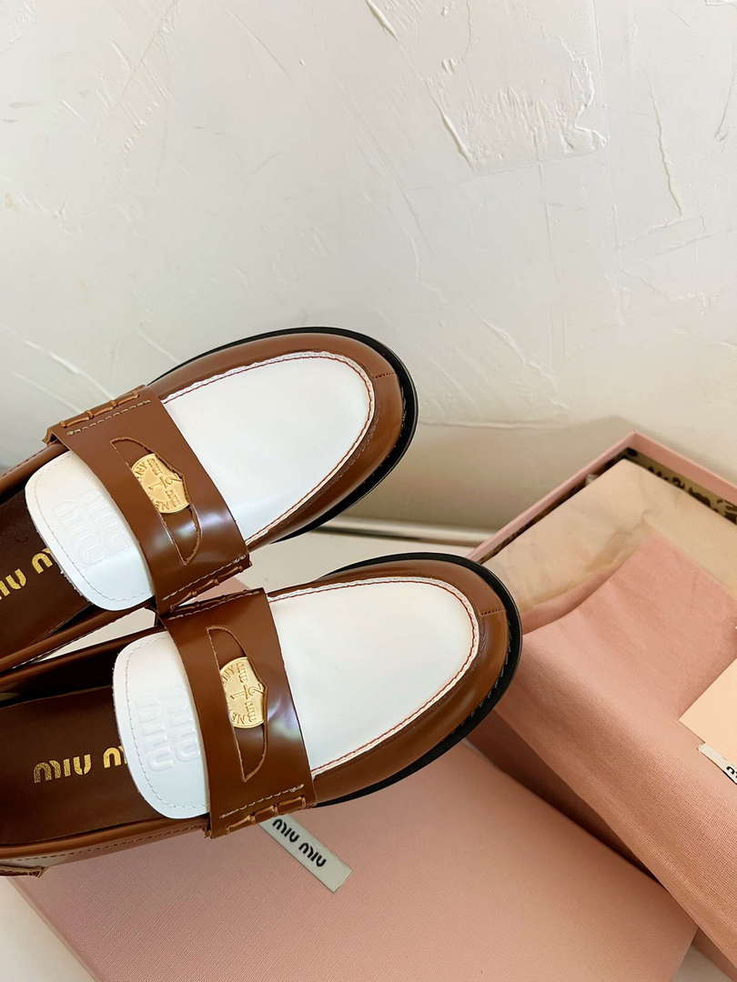 MiuMiu 5D773D Women's Leather loafers Miu8037
