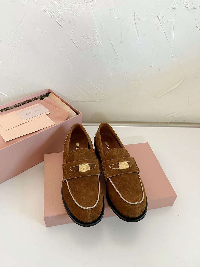 MiuMiu 5D773D Women's Leather loafers Miu8039 - Euro 35=US 4 - View 1