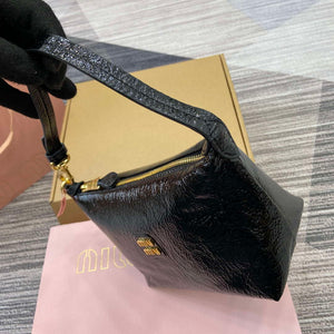 MiuMiu 5NE841 Naplak Patent Leather Pouch Bag Black - Default Title - View 10