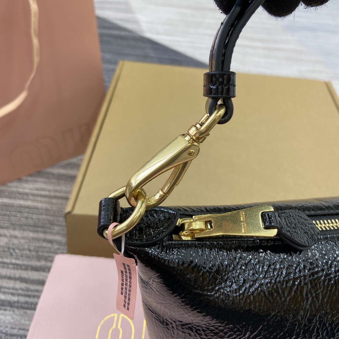 MiuMiu 5NE841 Naplak Patent Leather Pouch Bag Black