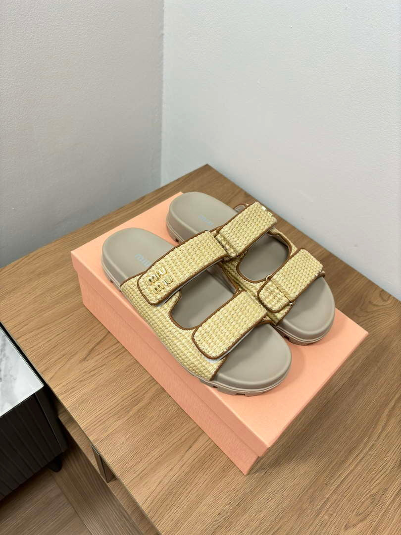 MiuMiu 5X133E Women's Sporty raffia-effect woven fabric sandals Miu8004