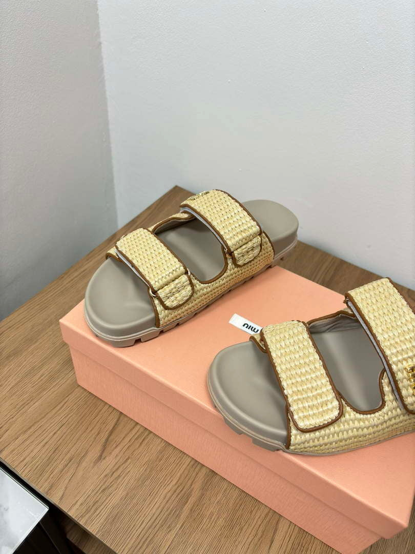 MiuMiu 5X133E Women's Sporty raffia-effect woven fabric sandals Miu8004