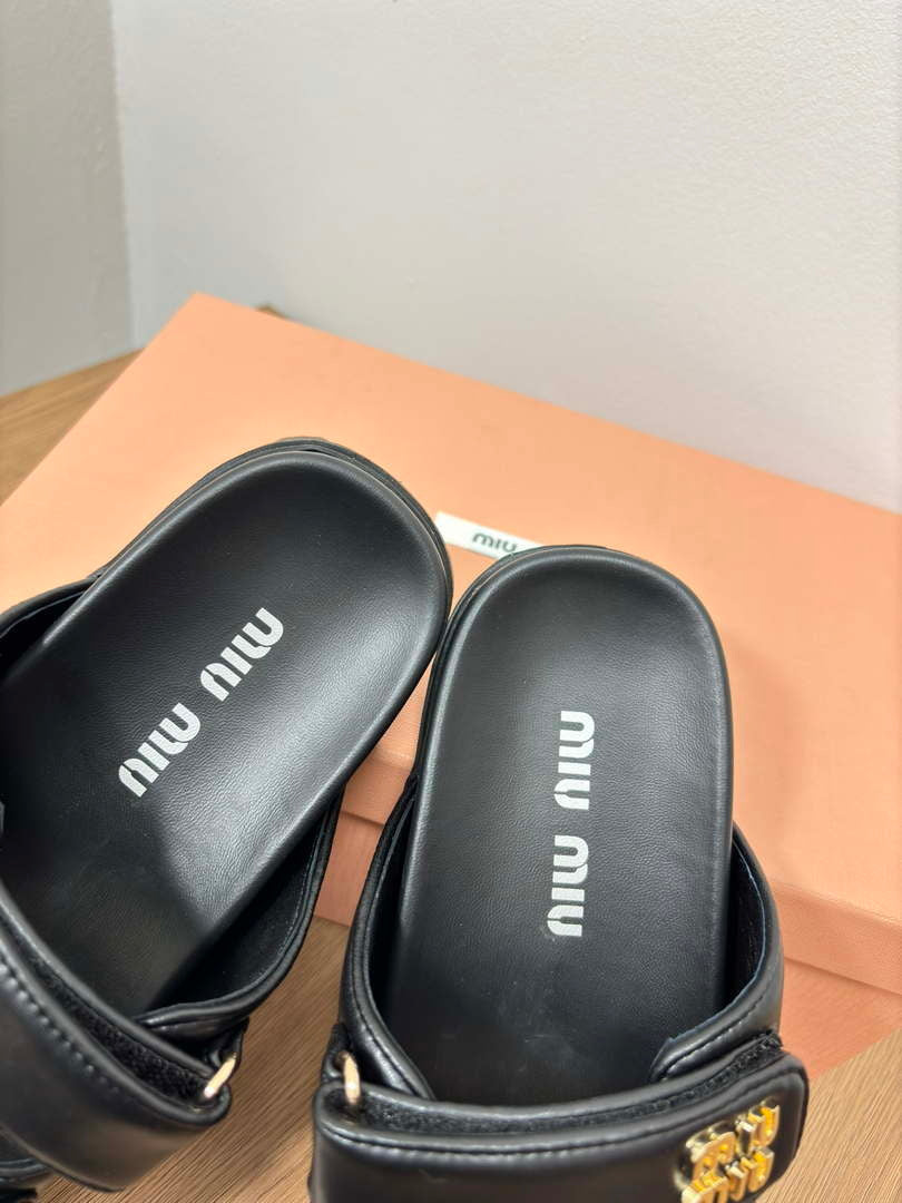 MiuMiu 5X135E Women's Sporty matelass¨¦ nappa leather sandals Miu80014