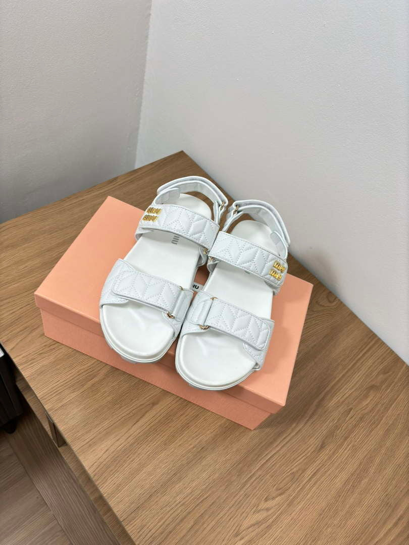 MiuMiu 5X135E Women's Sporty matelass¨¦ nappa leather sandals Miu8002