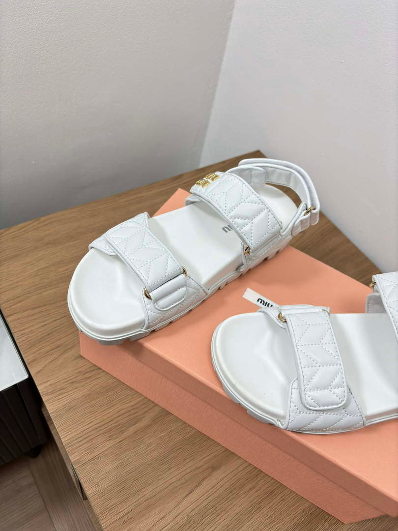 MiuMiu 5X135E Women's Sporty matelass¨¦ nappa leather sandals Miu8002