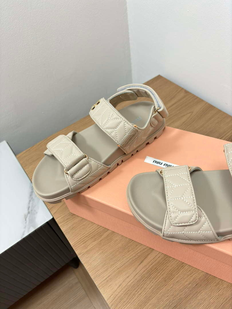 MiuMiu 5X135E Women's Sporty matelass¨¦ nappa leather sandals Miu8003
