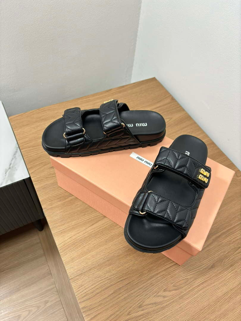 MiuMiu 5X135E Women's Sporty matelass¨¦ nappa leather sandals Miu8008