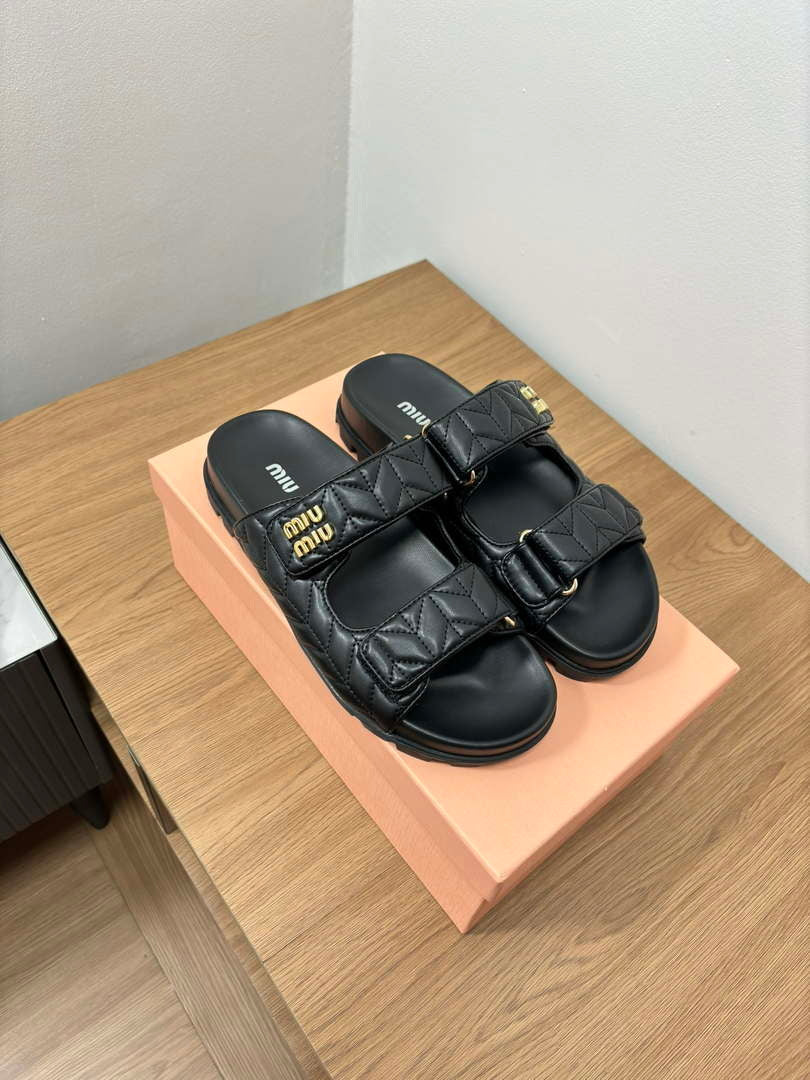 MiuMiu 5X135E Women's Sporty matelass¨¦ nappa leather sandals Miu8008