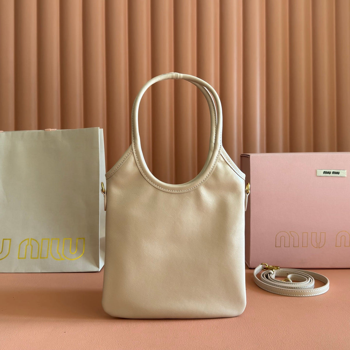 MiuMiu Ivy leather bag 5BA281 White