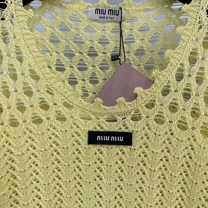 MiuMiu Women's T-shirt Fashion Clothing M99123
