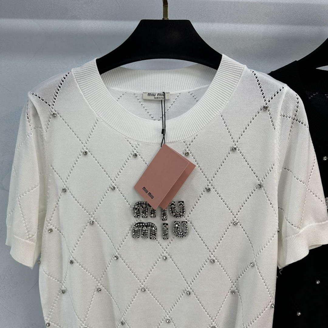 MiuMiu Women's T-shirt Fashion Clothing M99125