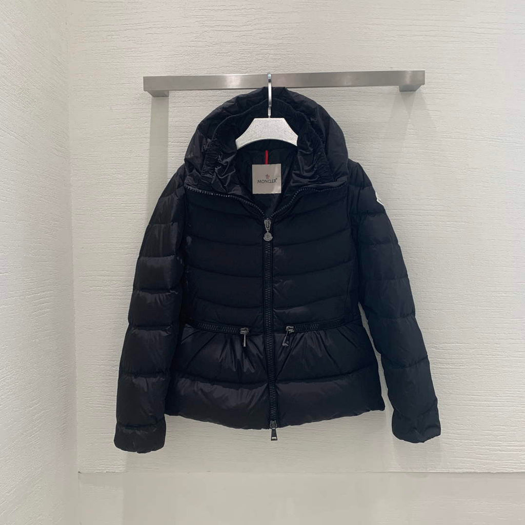 Moncler G20911A Women's Short Down Black 88631