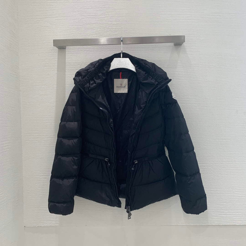 Moncler G20911A Women's Short Down Black 88631