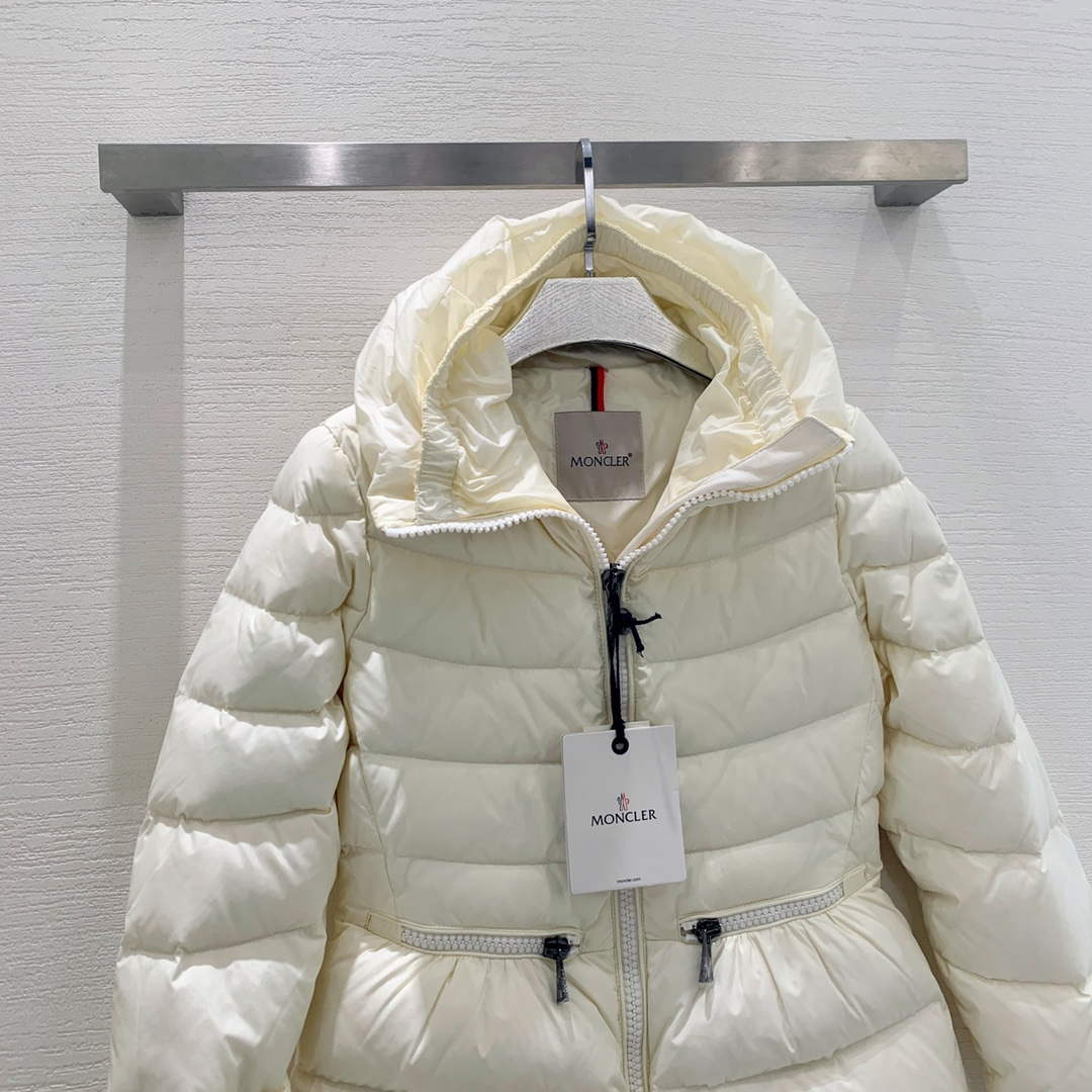 Moncler G20911A Women's Short Down White 88630 - 1 - View 2