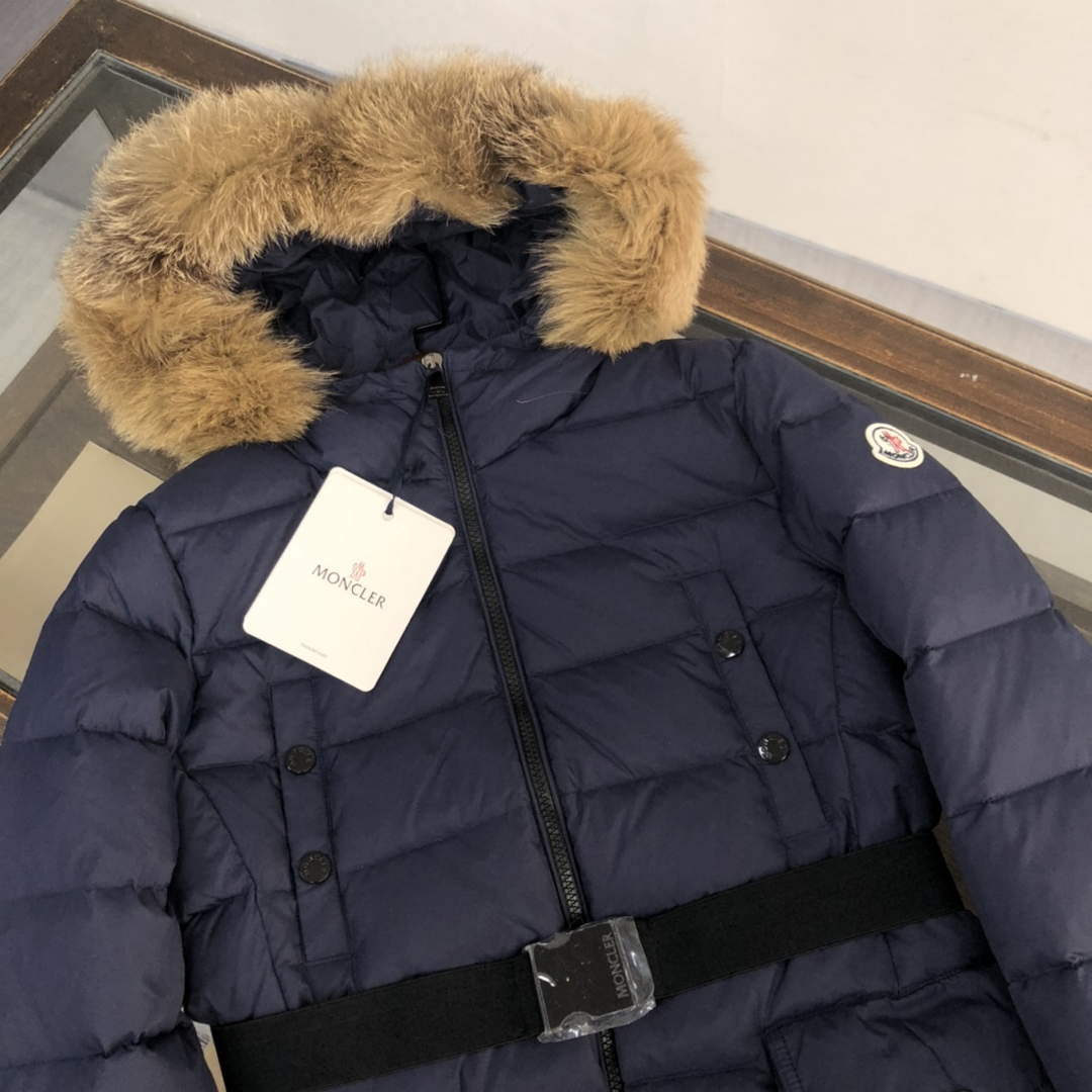 Moncler G20912A Women's Short Down Navy blue 88634