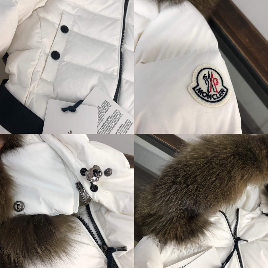 Moncler G20912A Women's Short Down White 88633