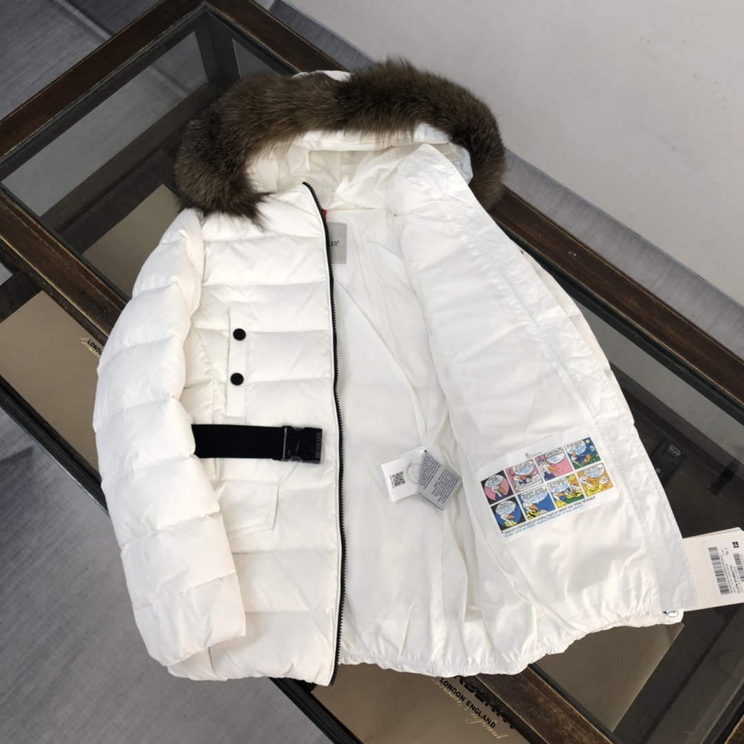 Moncler G20912A Women's Short Down White 88633