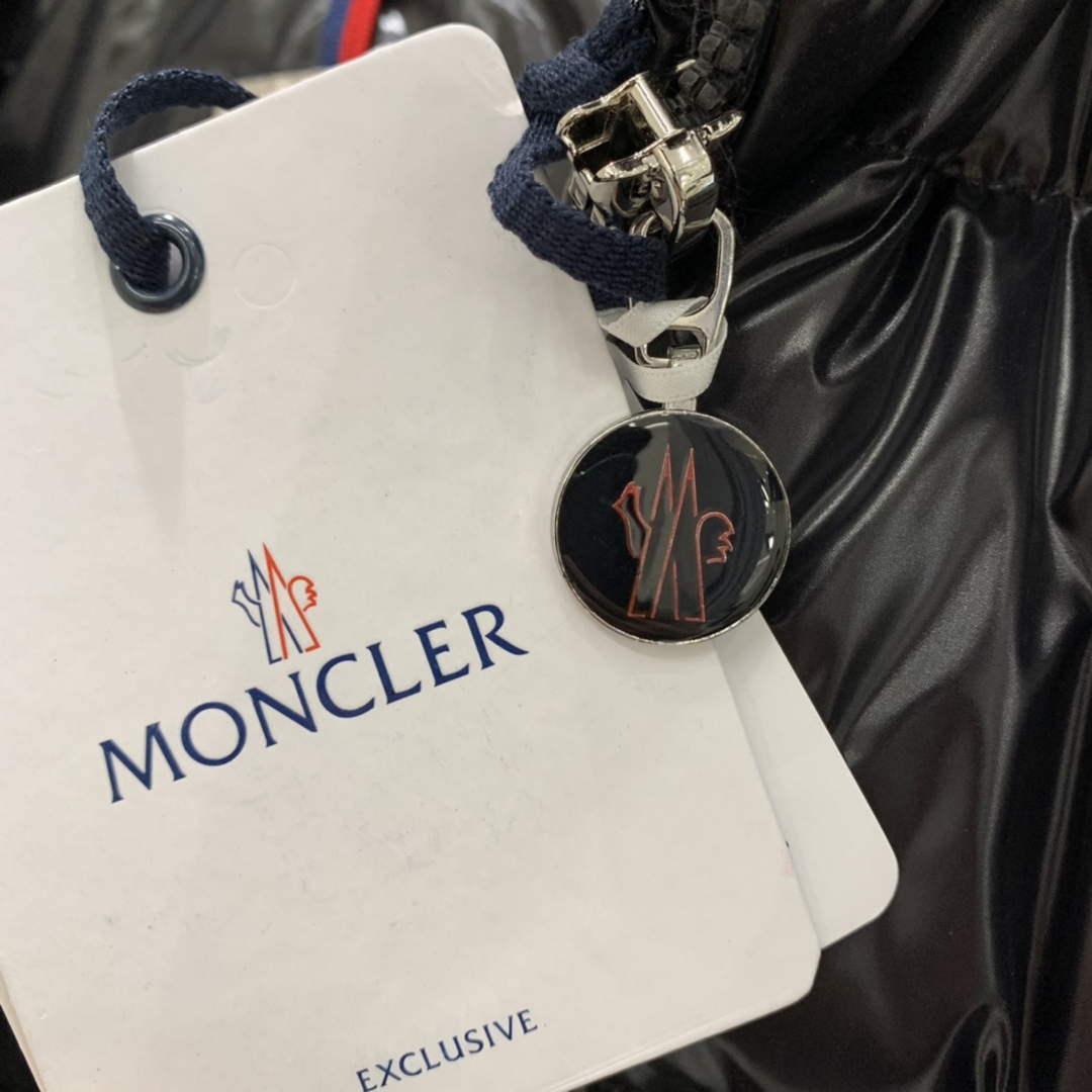 Moncler H20911A Women's Men's Lunetiere Short Down Jacket Black 88642