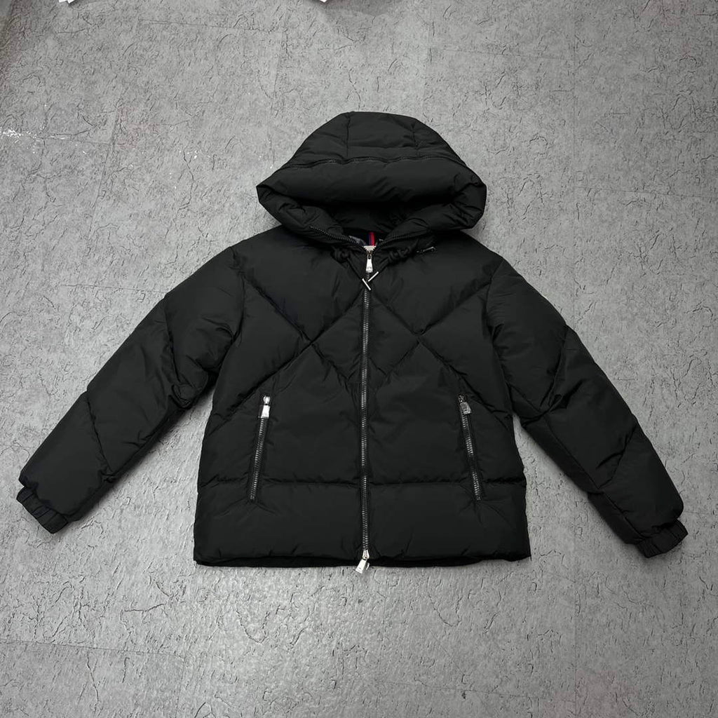 Moncler H20931A Women's Estom Short Down Jacket Black 88641