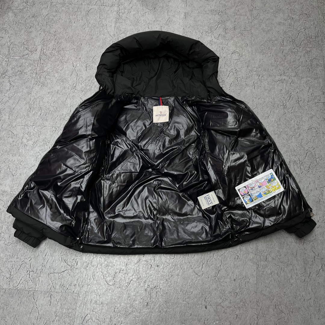 Moncler H20931A Women's Estom Short Down Jacket Black 88641