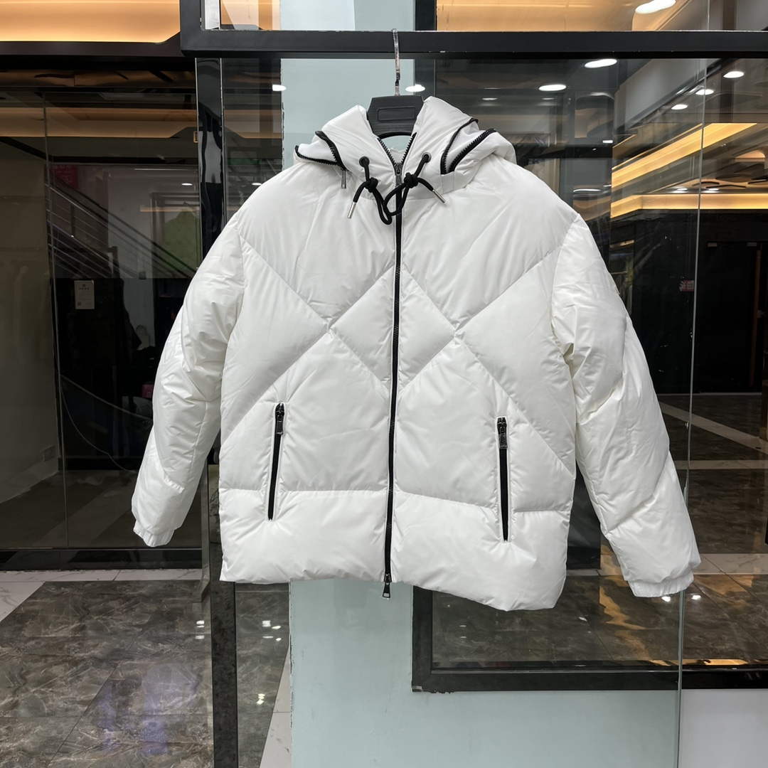 Moncler H20931A Women's Estom Short Down Jacket White 88640