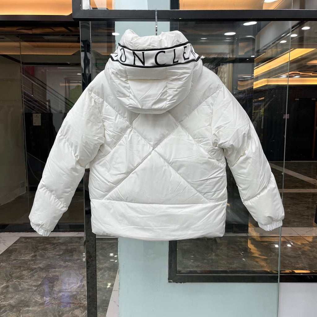 Moncler H20931A Women's Estom Short Down Jacket White 88640