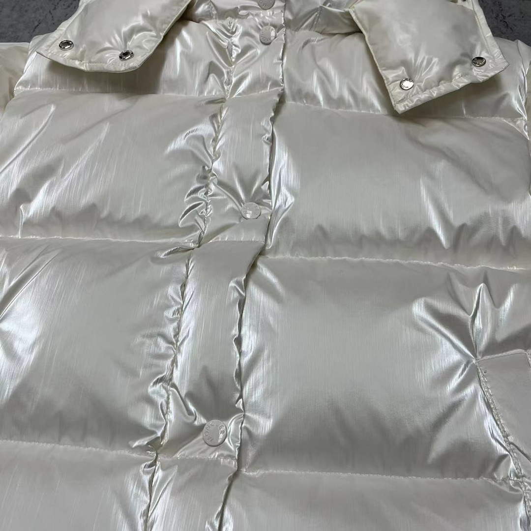 Moncler H20931C Women's Gaou Down Jacket White 88623
