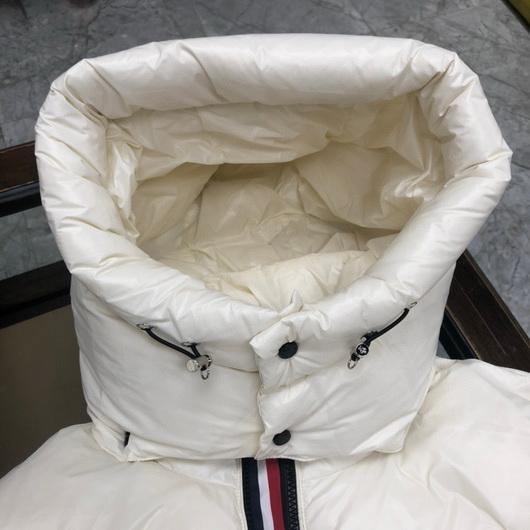 Moncler Men's Down Jacket Montbeliard Moncler Coats 88001 - Voguebags