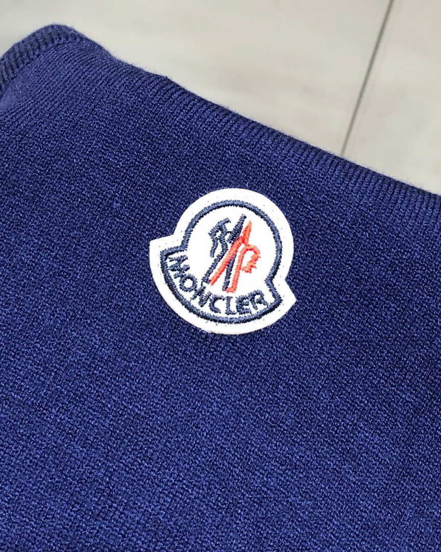 Moncler Men's H10919C00021 Designer Logo Wool Blend Cardigans Sweater M70012