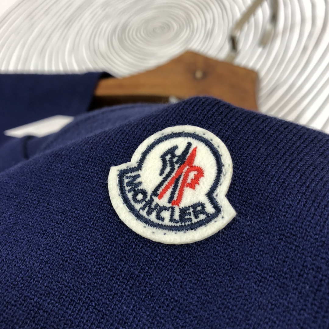 Moncler Men's H10919C00021 Designer Logo Wool Blend Cardigans Sweater M70013