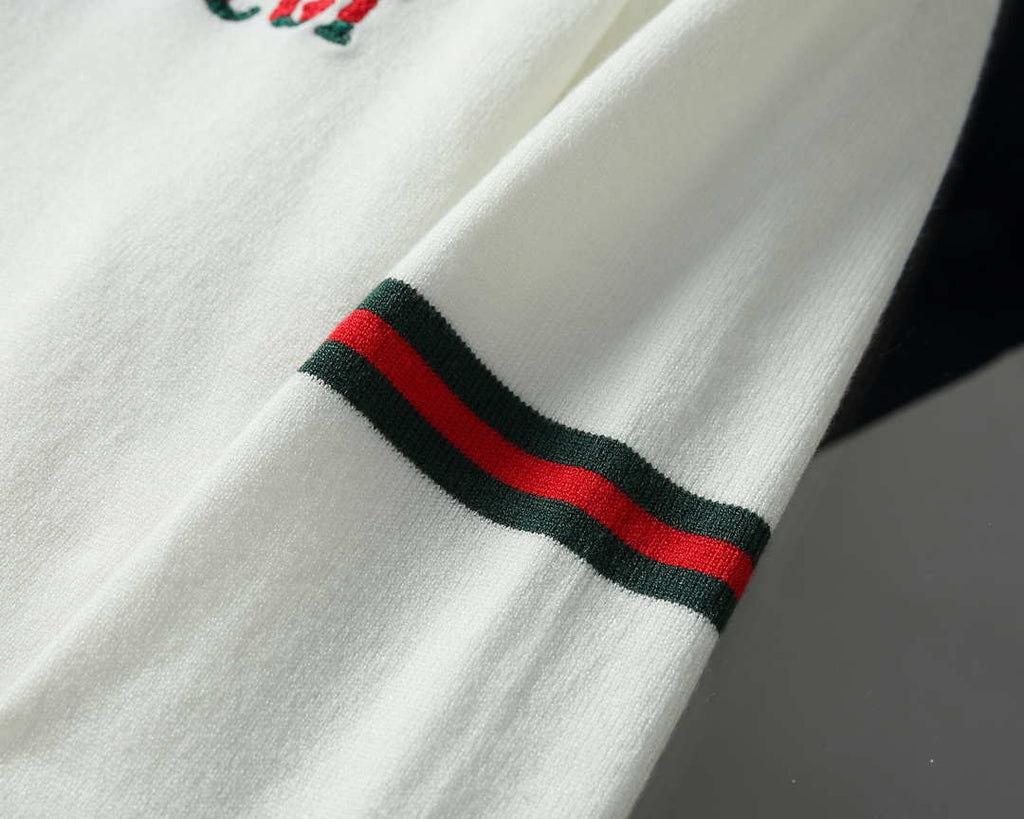 Moncler Men's H10919C00021 Designer Logo Wool Blend Cardigans Sweater M70014