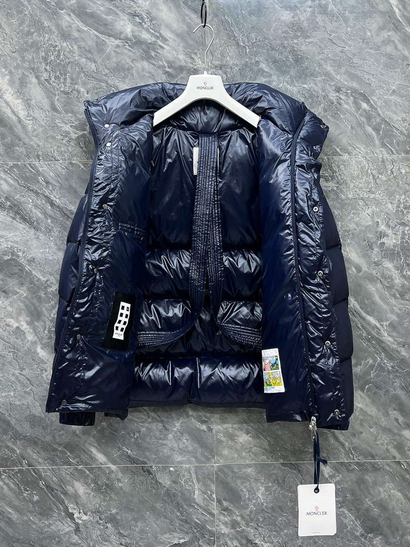 Moncler Short Classic Down Jacket M68733 - 1 - View 3