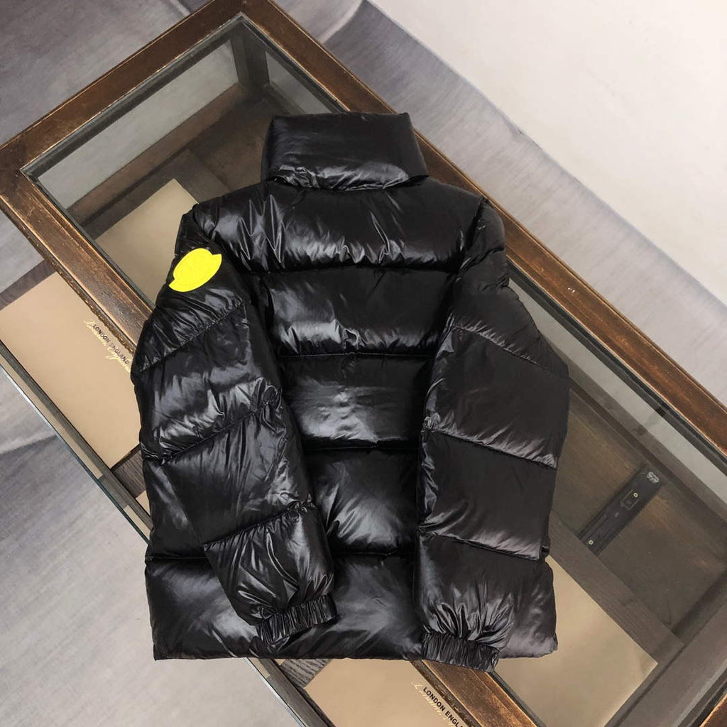 Moncler Short Classic Down Jacket M68734