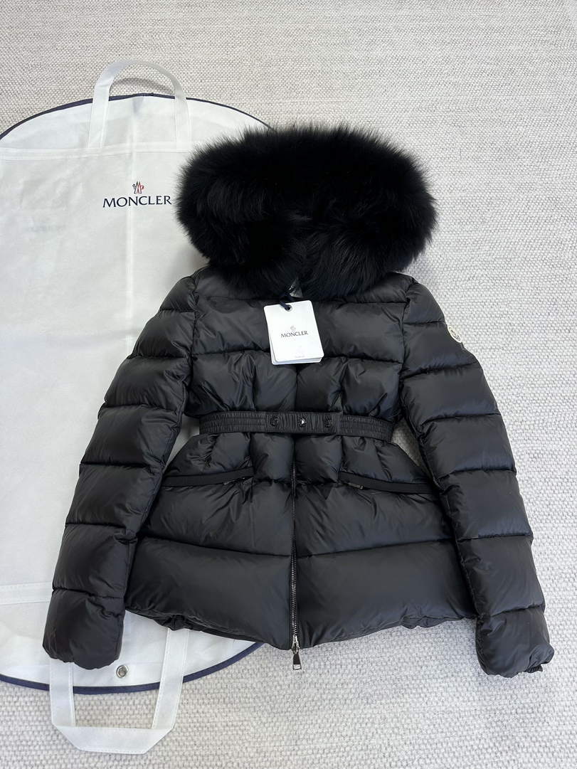 Moncler Women Boed short belt Down Jacket M66021