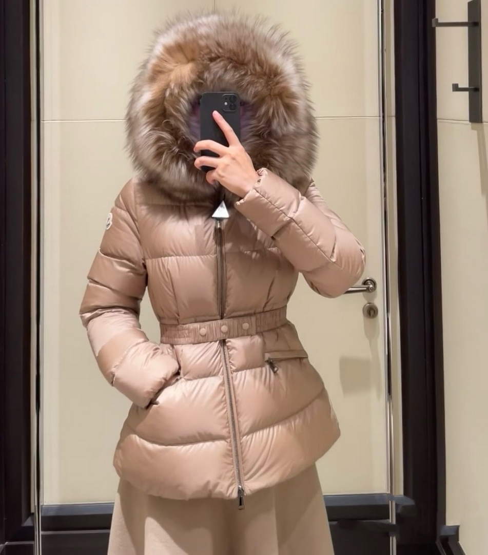Moncler Women Boed short belt Down Jacket M66023
