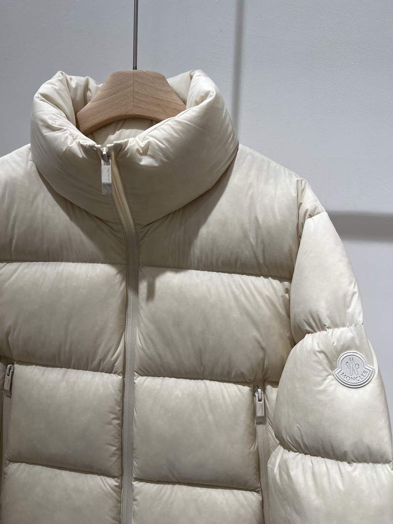Moncler Women Classic Down Jacket M66026