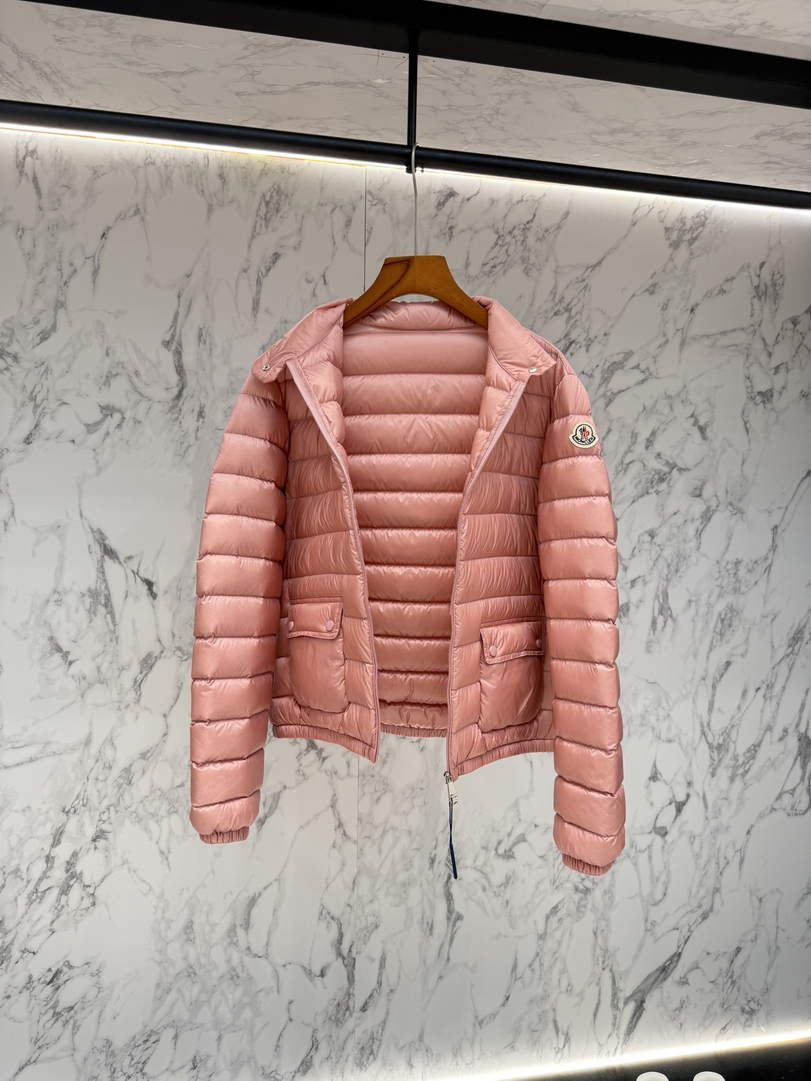 Moncler Women Fashionable designer Down Jacket M66002