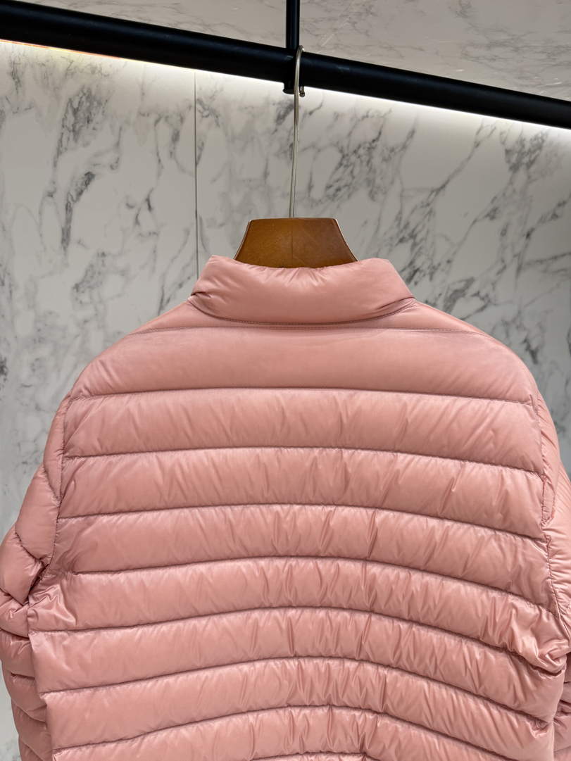 Moncler Women Fashionable designer Down Jacket M66002