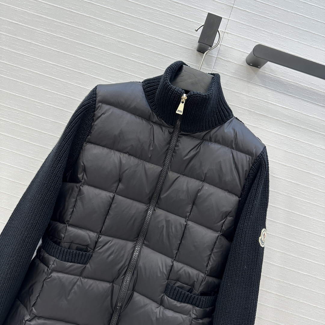 Moncler Women Knitted patchwork  Down Jacket M66012