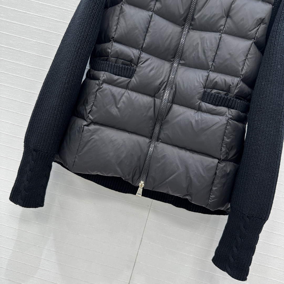Moncler Women Knitted patchwork  Down Jacket M66012