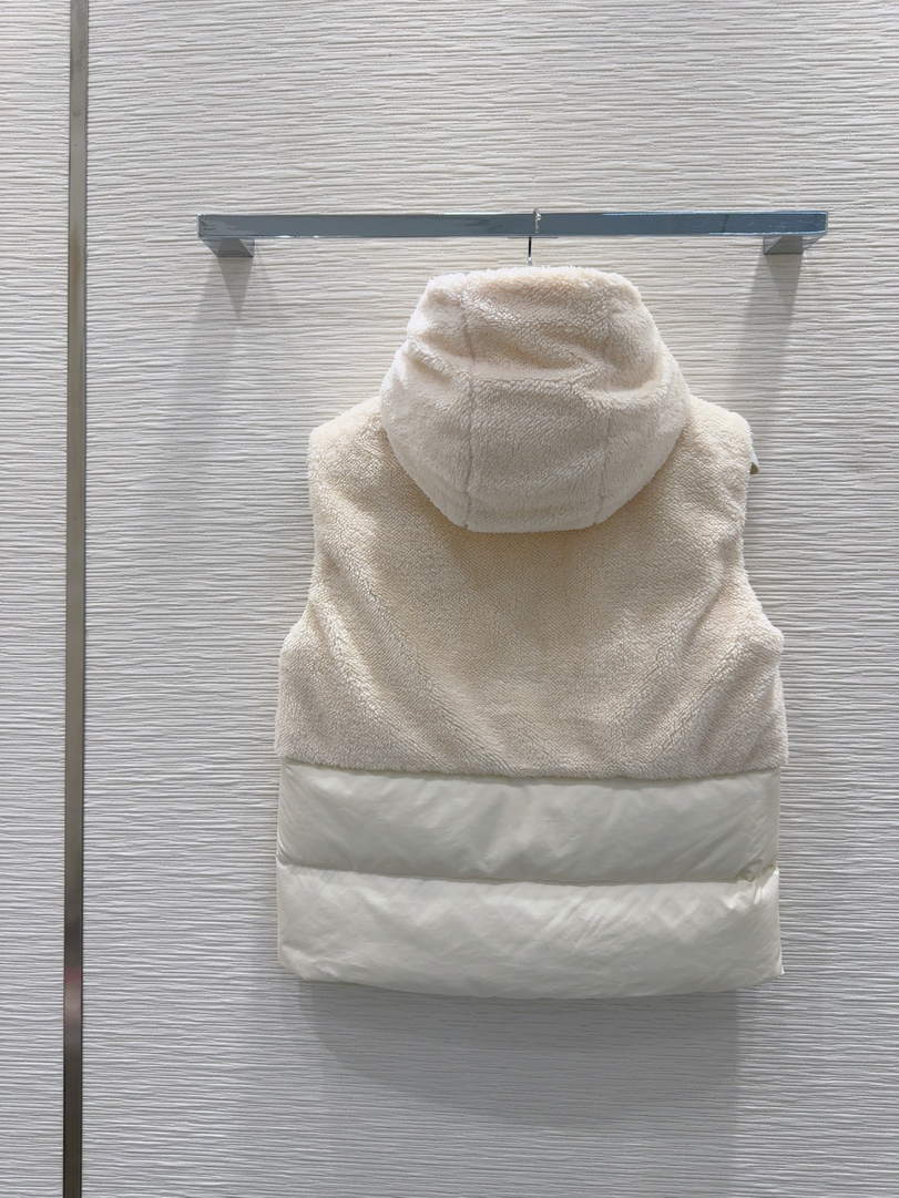 Moncler Women Lambswool Down Vest M66014