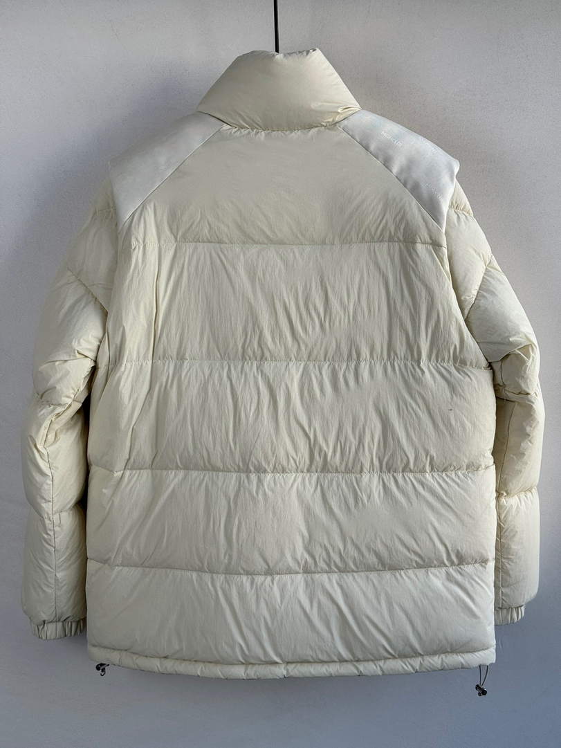 Moncler Women Men Verone Down Jacket M66010
