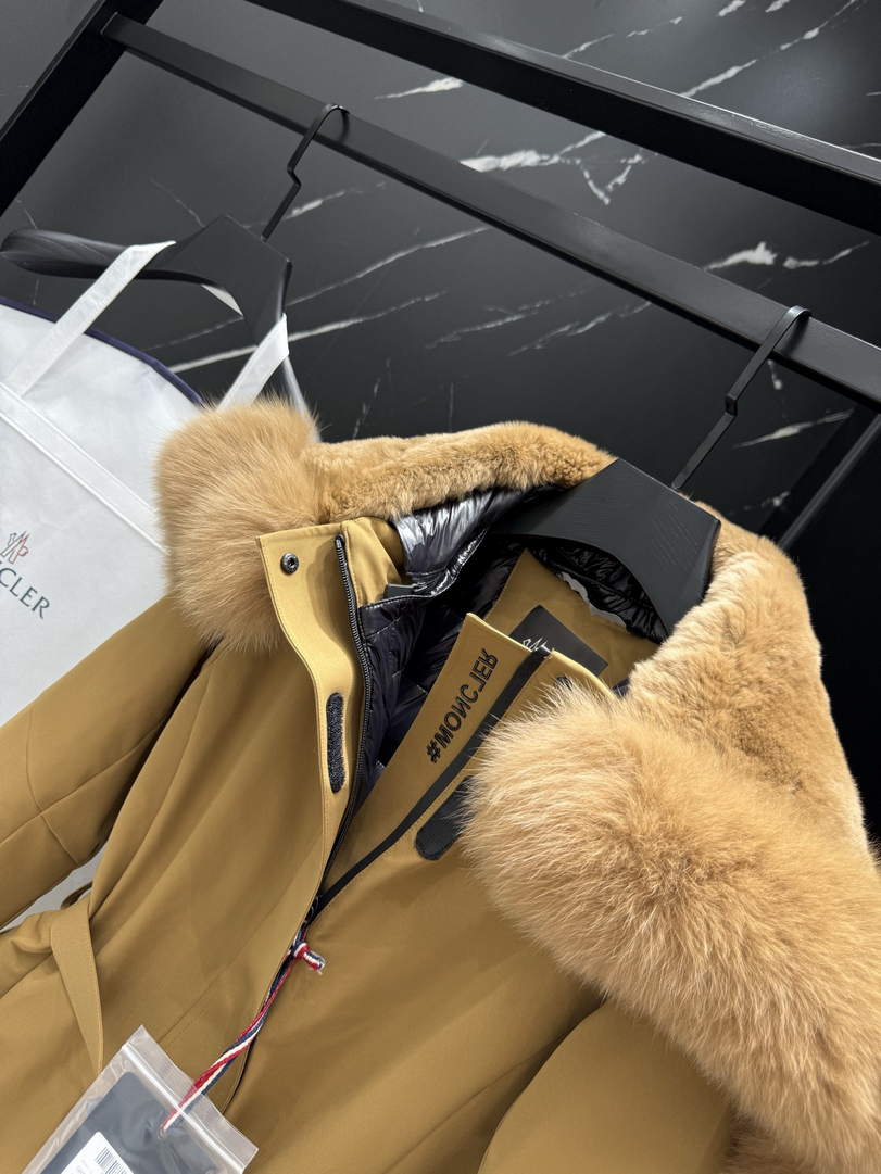 Moncler Women Shawl fur collar ski suit Down Jacket M66017