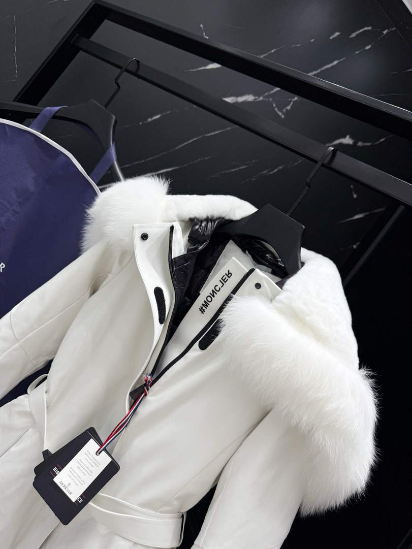 Moncler Women Shawl fur collar ski suit Down Jacket M66018